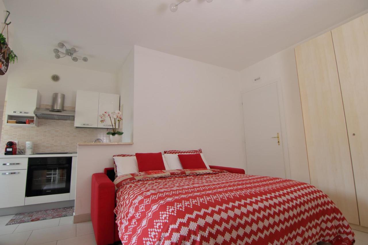 Appartamento Monolocale in centro città Merano Esterno foto